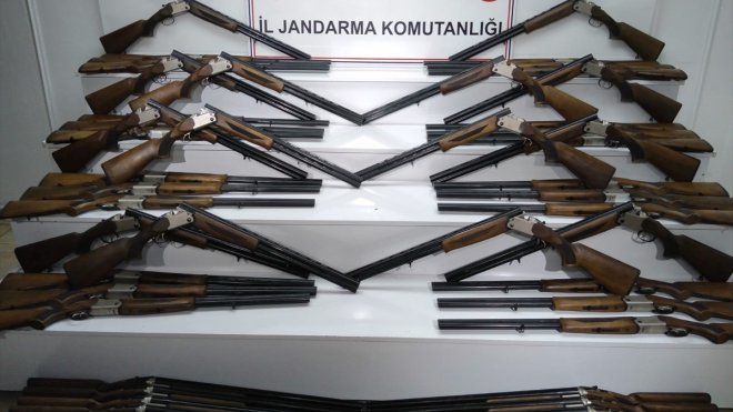 Hakkari'de 50 av tüfeği ele geçirildi