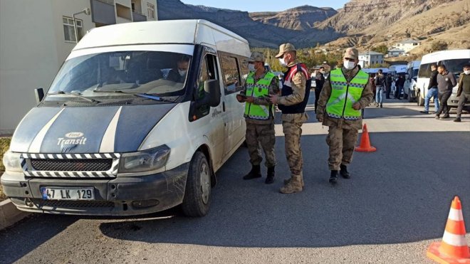 Hakkari'de okul çevrelerinde denetim yapıldı
