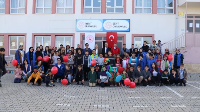 Kale'de çocuklar için şenlik düzenlendi