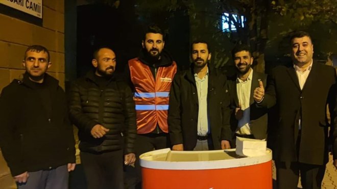 Muş'ta Yeniden Refah Partisi üyeleri esnafı ziyaret etti