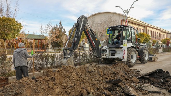 Gürpınar'da doğal gaz çalışmaları sürüyor