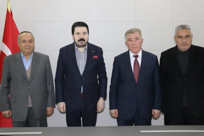 AĞRI insanı milyon için 1 hayırsever bağışladı Ağrılı - iş inşaatı cami lira 1