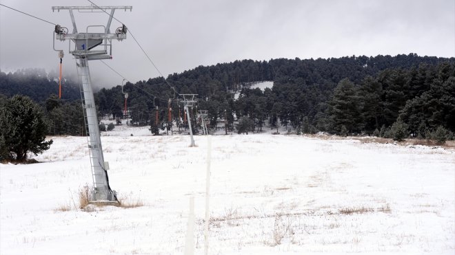 Yalnızçam'da sezon öncesi kar sevinci