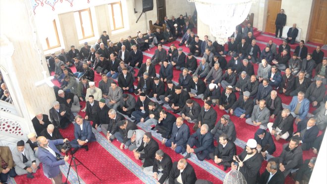 BİTLİS - Güroymak’ta husumetli aileler törenle barıştırıldı1