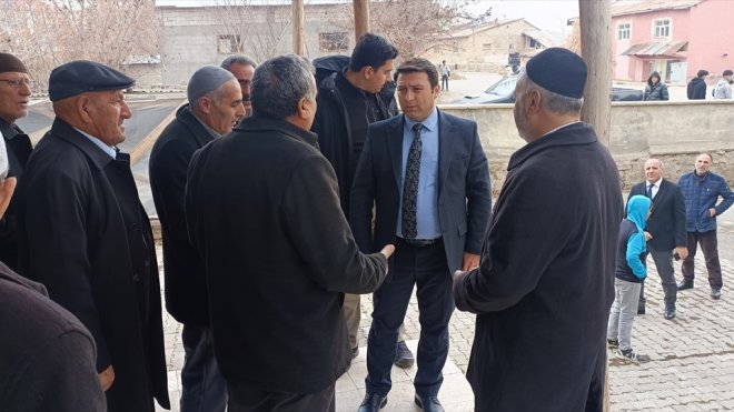 Bulanık Kaymakamı Ocak, mahalle sakinleriyle bir araya geldi