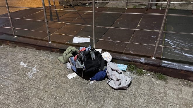 Elazığ'da fünyeyle patlatılan şüpheli çantadan bebek bezi ve giysi çıktı