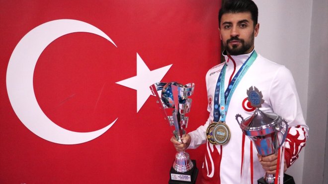 Avrupa ve dünya şampiyonu akademisyen boksör olimpiyat madalyası hedefliyor