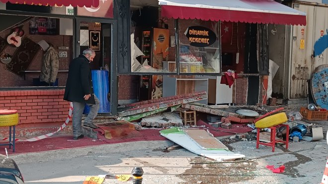ERZURUM - Gaz sıkışması yüzünden patlama yaşanan restoran hasar gördü1