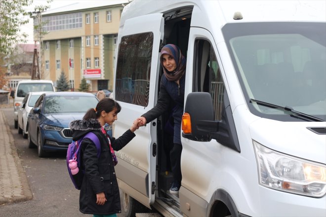 okuma yazma - çeken Konuşma 15 ayda ERZURUM Melek, engelli öğrendi zihinsel güçlüğü 10
