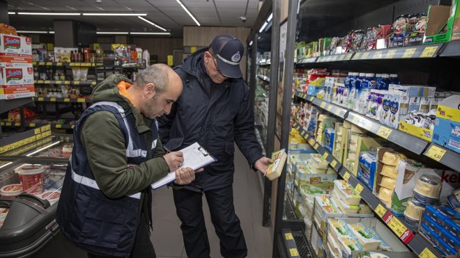 Erzurum ve Kars'taki marketlerde 'fahiş fiyat' denetimi yapıldı