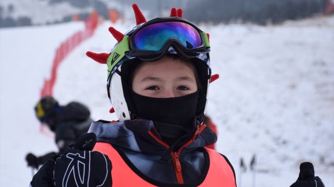 Palandöken Kayak Merkezi'nde yılbaşı tatili hazırlıkları tamamlandı