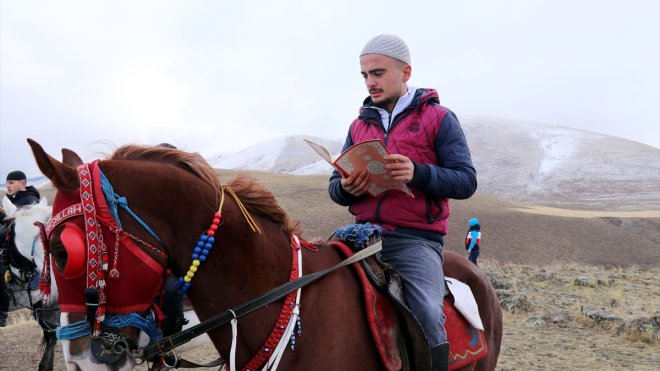 Erzurum'un 5 asırlık geleneği '1001 Hatim'ler başladı