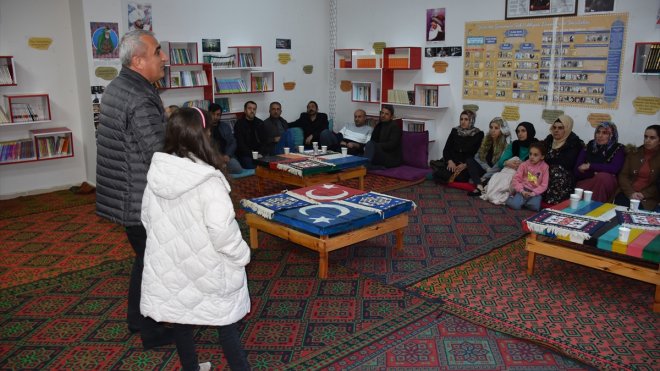Hakkari'de "Aile Okulu Projesi" kapsamında 6 bin aileye eğitim verildi