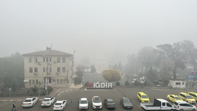 Iğdır'da iki gündür yoğun sis etkili oluyor