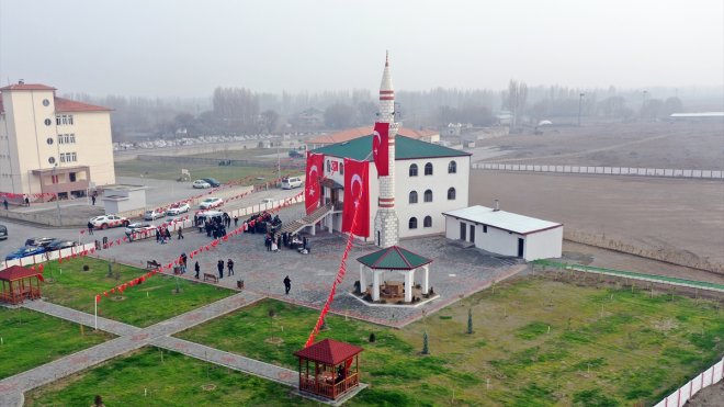 Şehit oğlu adına cami ve Kur'an kursu yaptıran anneden duygulandıran sözler