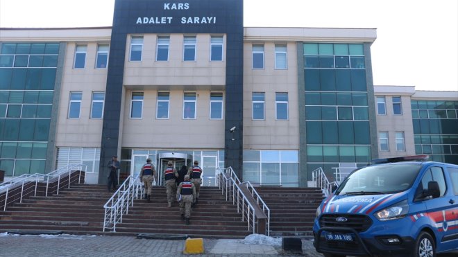 KARS - 12 yıl 4 ay kesinleşmiş hapis cezası olan hükümlü yakalandı1
