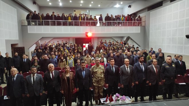 Kars'ta '15 Temmuz'u Unutturmayacağız' konulu konferans düzenlendi