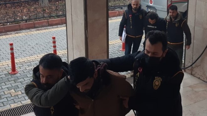Malatya'da telefonla dolandırıcılık operasyonunda 2 zanlı tutuklandı