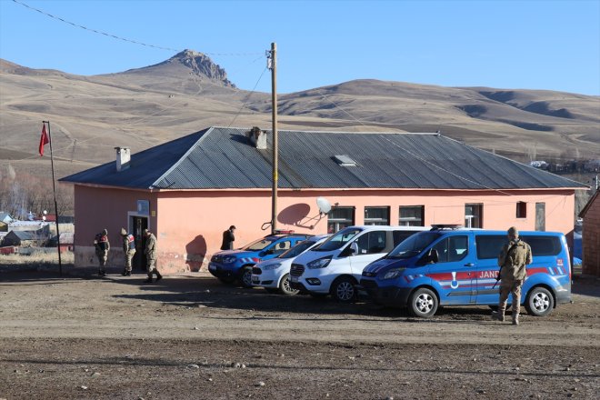kışlık çocuklarını köy mutlu Mehmetçik Ağrı