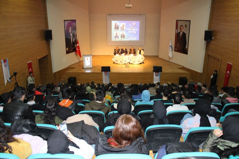 Prof. Dr. Küfrevioğlu: Biz bir taraftan maddi bilimlerde çok ileri giderken, bir taraftan da maneviyatımızı güçlendirerek iki kanatlı bir kuş olmalıyız5