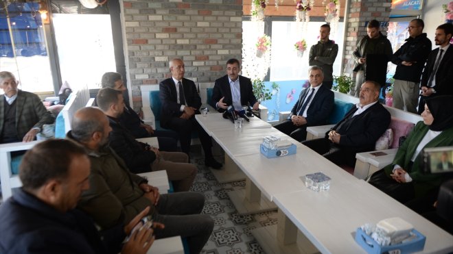 TBMM Plan ve Bütçe Komisyonu Başkanı Yılmaz, Bingöl'de gazetecilerle bir araya geldi: