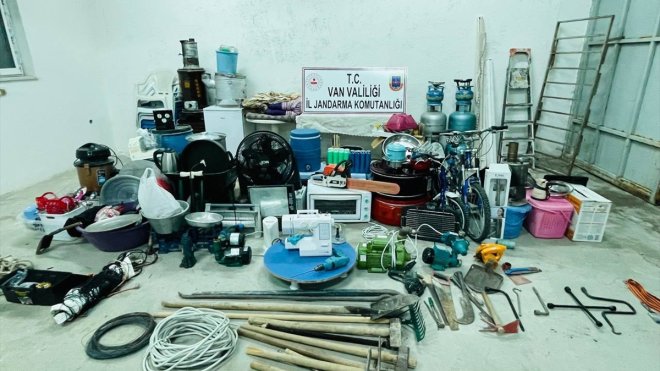 Yazlıkçıların "korkulu rüyası" hırsız 1870 saatlik kamera kaydı izlenerek yakalandı