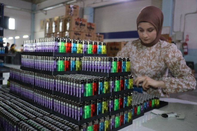 Ağrı'da 250 kişiye iş kapısı olan çakmak fabrikası iki ülkeye ihracat yapıyor
