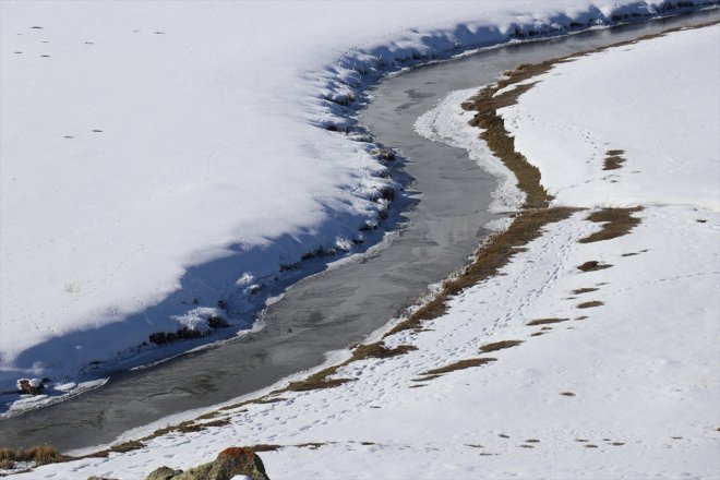 her mevsim menderesler karla kaplanan yansıtıyor güzellikler Ağrı