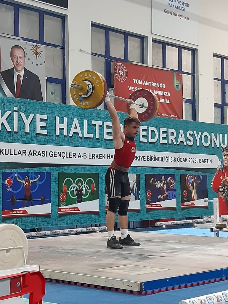 Ağrılı halterci Yusuf Ülker, Türkiye şampiyonu oldu2