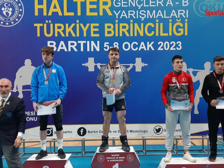 Ağrılı halterci Yusuf Ülker, Türkiye şampiyonu oldu3