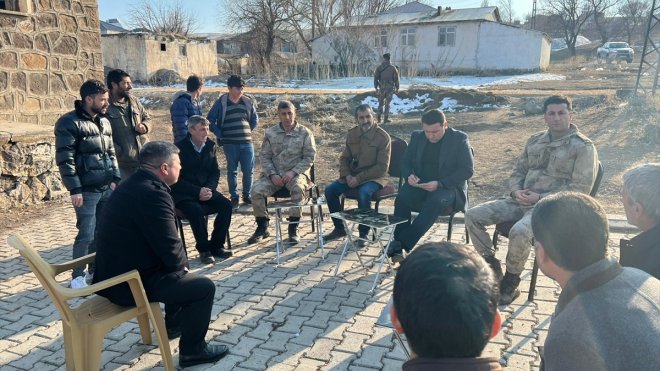 Bulanık Kaymakamı Ocak'ın köy ziyaretleri sürüyor