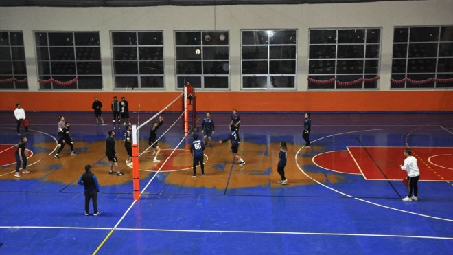 Bulanık'ta düzenlenen voleybol turnuvası tamamlandı