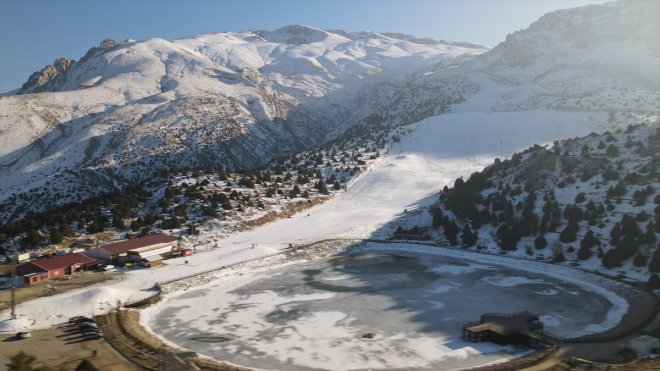 Ergan Dağı Kayak Merkezi kuraklık nedeniyle sezonu açamadı