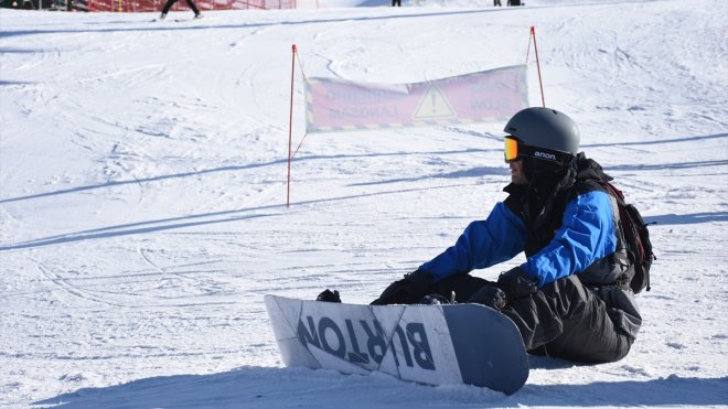 Palandöken Kayak Merkezi 2'de yarıyıl tatili yoğunluğu
