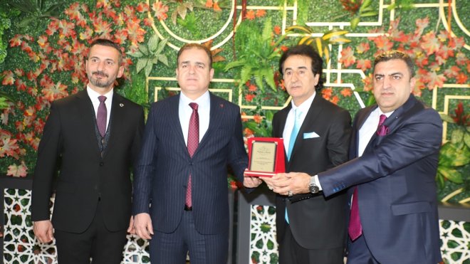 Hakkari Valisi Akbıyık, gazetecilerle bir araya geldi