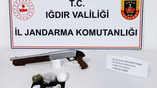 Iğdır'da uyuşturucu operasyonunda 3 zanlı tutuklandı