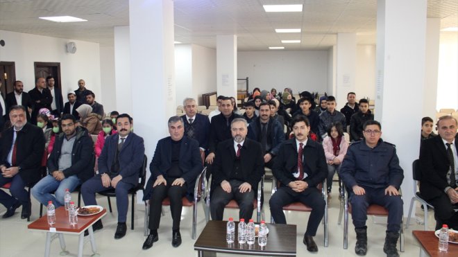 Kale'de bilgi, kompozisyon ve resim yarışmasında dereceye girenlere ödül verildi