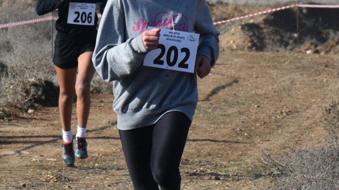 Okullar Arası Gençler Kros Bölge Yarışması Malatya'da başladı