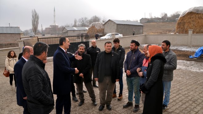 Muş'ta 16 kız çocuğu yeniden okula kazandırıldı
