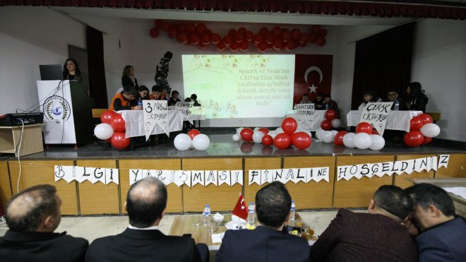 Özalp'ta Ortaokullar arası bilgi yarışması düzenlendi