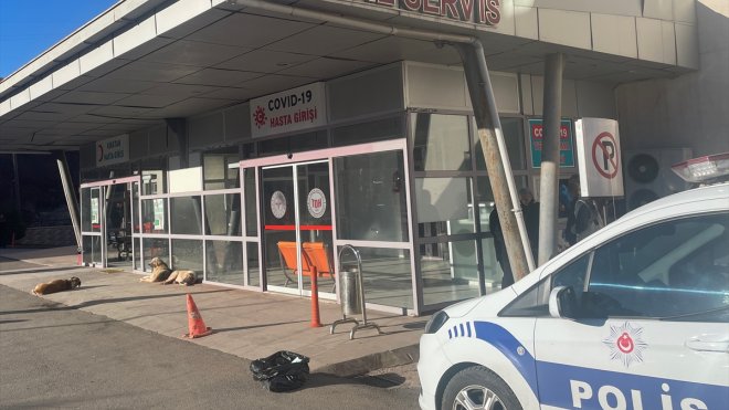 Tunceli'de otobüsün içerisine sızan karbonmonoksit gazından zehirlenen 9 polis hastaneye kaldırıldı