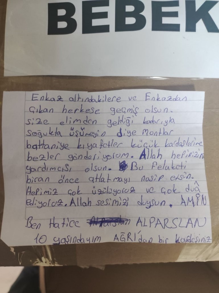 Ağrılılar depremzedeler için birlik oldu6
