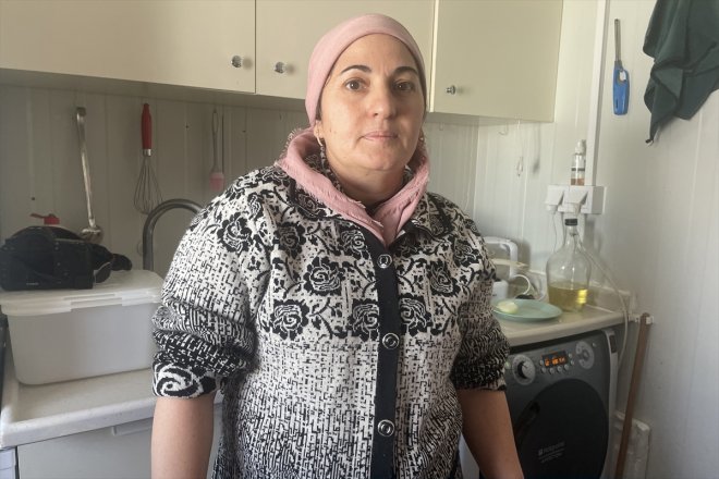 için pişiriyor kadınlar depremzedeler Türkü Ahıska yöresel ekmeklerini 8