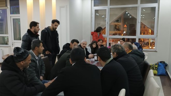 AK Parti İl Başkanı Abdulmuttalip Özbek'ten depremzedelere ziyaret