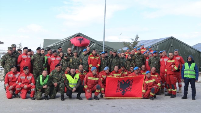 Arnavutluk kurtarma ekiplerinin deprem izlenimi: "Bunun gibisi yoktu"