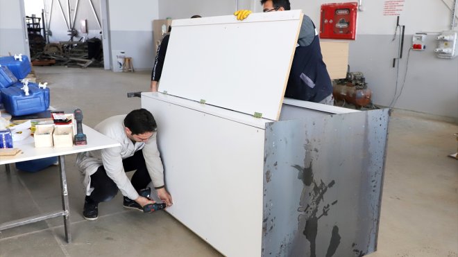 Atatürk Üniversitesi deprem bölgesi için mobil tuvalet üretimini sürdürüyor