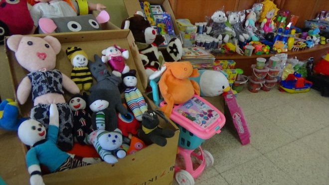 Bingöl'den deprem bölgesindeki çocuklar için oyuncak kampanyası