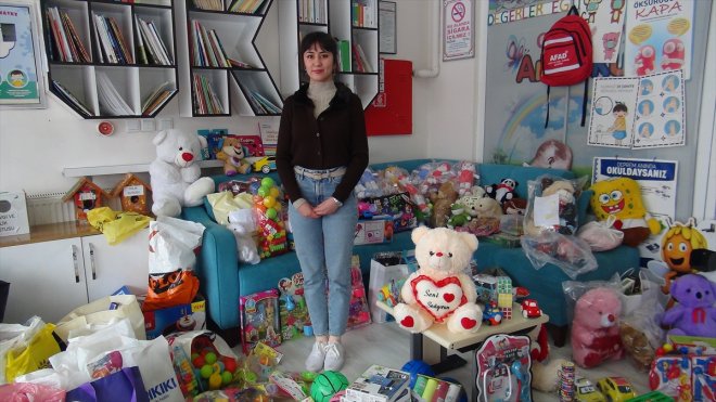 Bitlis'te öğretmenler depremzede çocuklar için oyuncak kampanyası başlattı