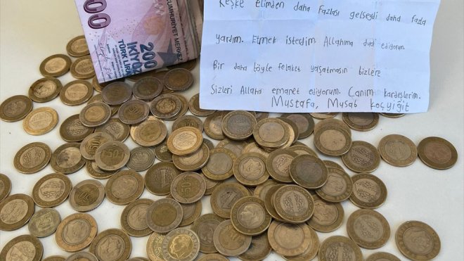 Bitlisli kardeşler bisiklet için biriktirdikleri parayı depremzedelere bağışladı