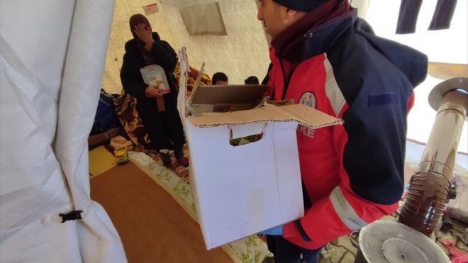 Depremden etkilenen Malatya'da köy köy sağlık taraması